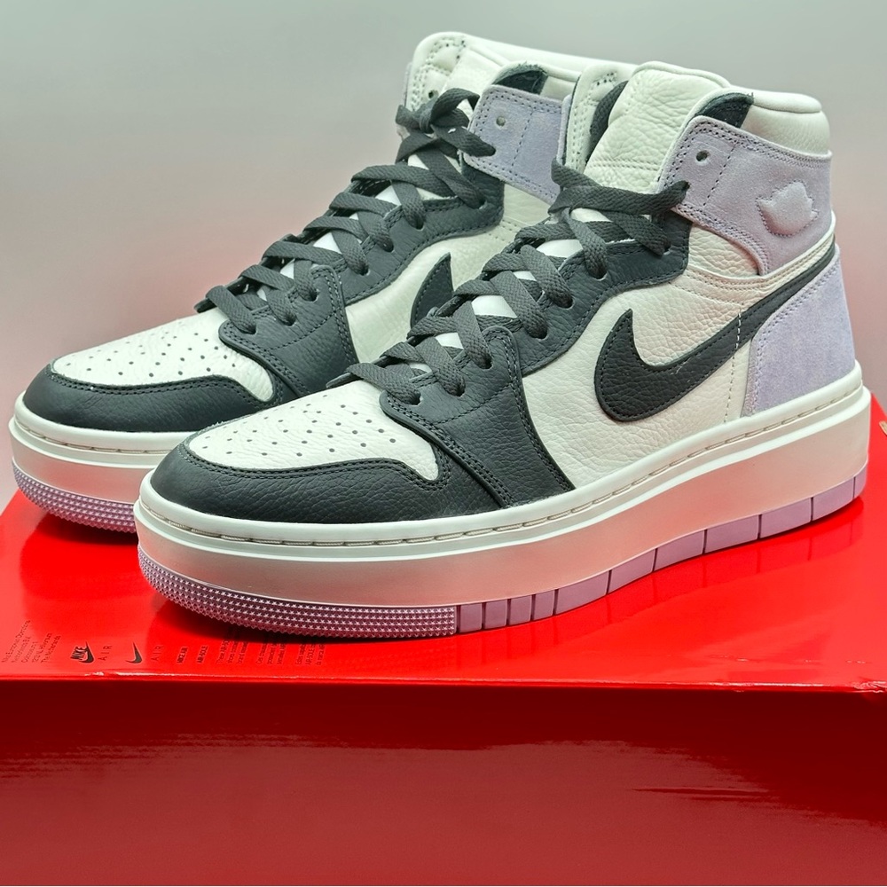 Women’s Air Jordan 1 Elevate High Sz 10.5 Titanium/DK Smoke Grey Sail m